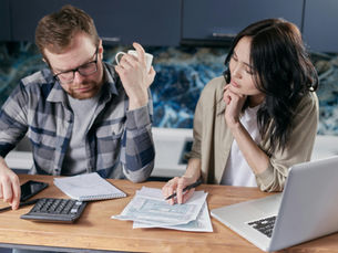 Should You Pay Off Debt or Invest? A Smart Framework for Professionals