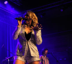 Elles Bailey - Photograph 4