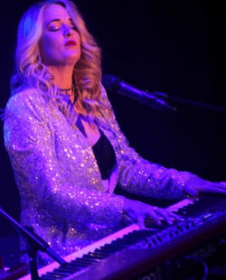 Elles Bailey - Photograph 16