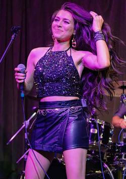 Jessica Lynn - Photograph 11