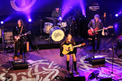 Demi Marrier - Photograph 12