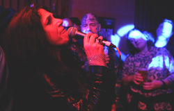 Sari Schorr -  Yellow Arch Studios, Sheffield 14 04 2023 - Photograph 31