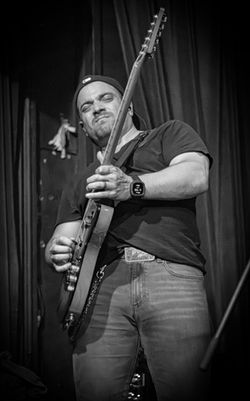 Jessica Lynn - Photograph 6