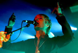 Kula Shaker - Photograph 5