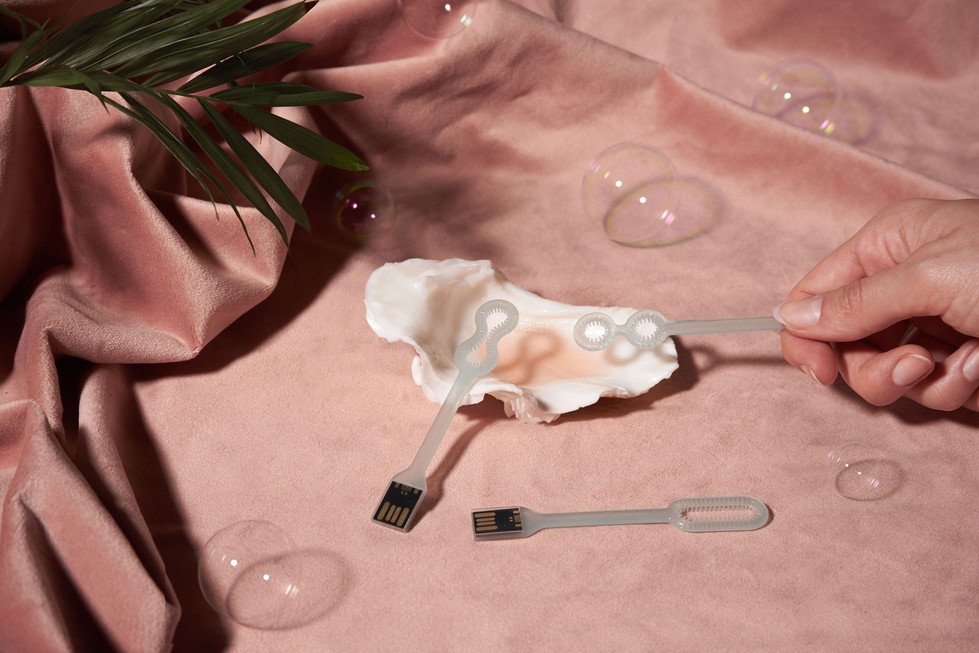 yellowdotbubblestick-11.jpg