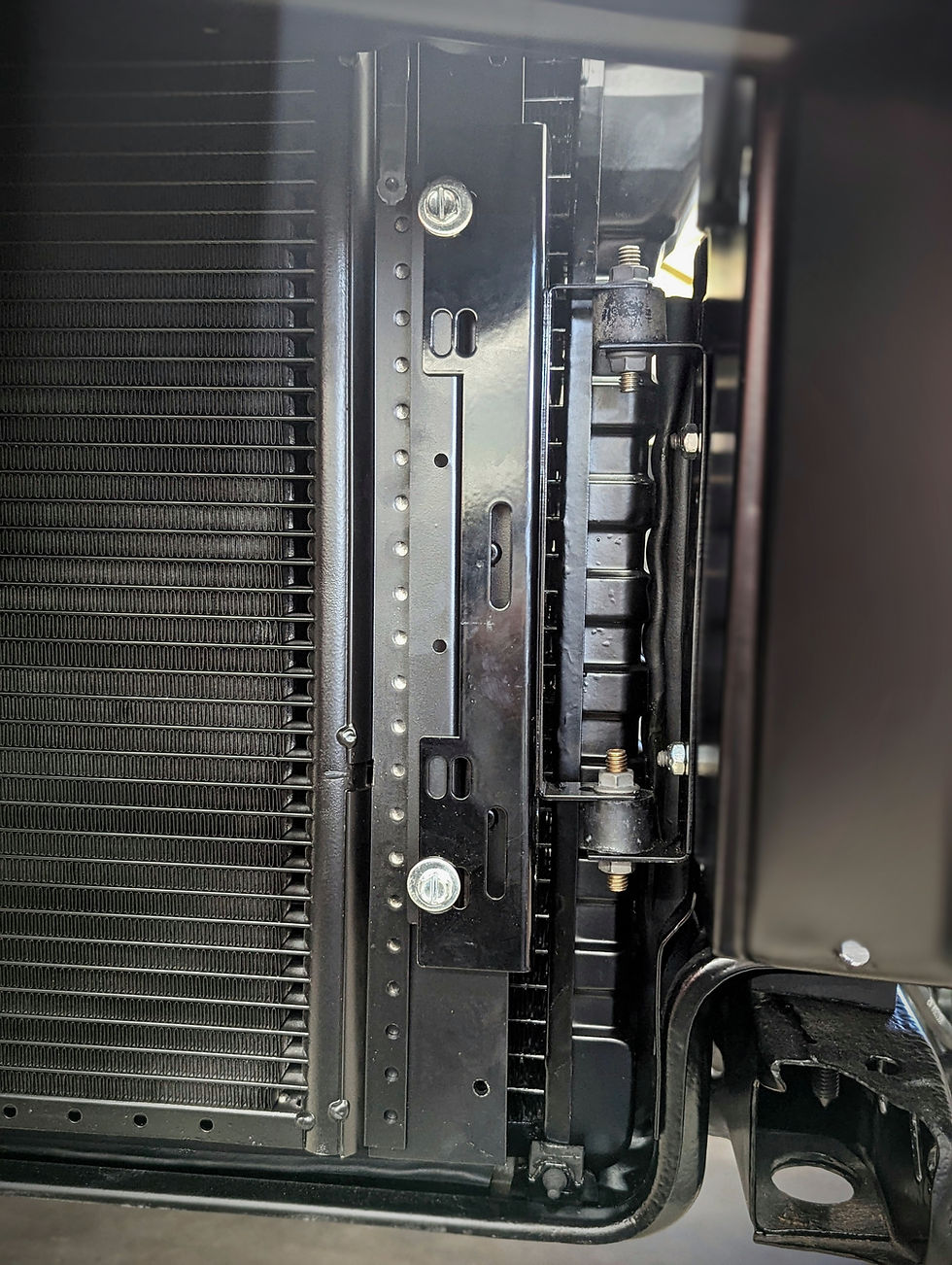 Thumbnail: Vibration Damping Sandwhich Mounts