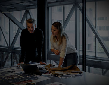 linkedin-sales-solutions-nISqmehpBQk-uns