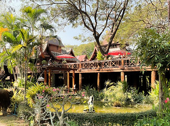 เฮือนป้อสล่าแดง