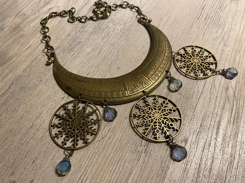 Thumbnail: Snow Queen Collar Necklace