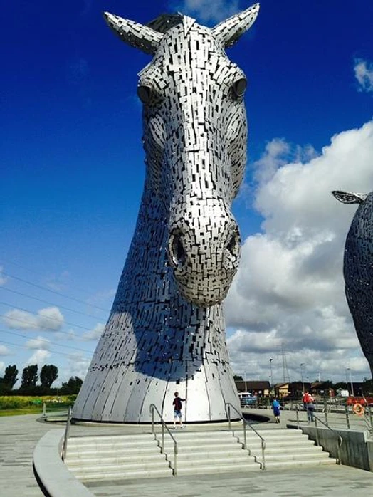 hairy haggis tours scotland visit the kelpies
