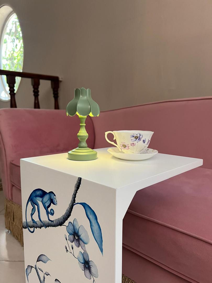 Miniature : hand painted side table