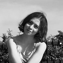 8cXUkTQej-A.jpg