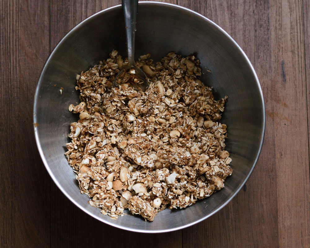 Crunchy Cashew Nut Bar Recipe