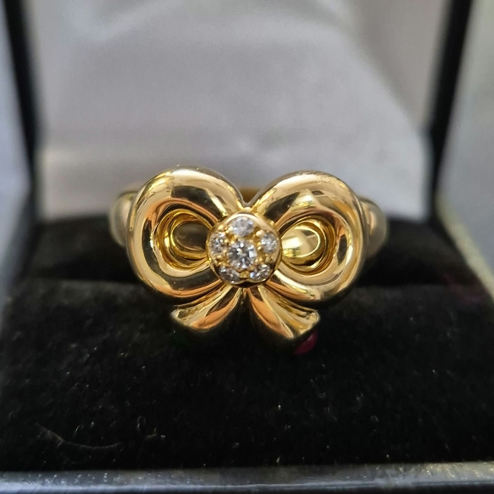 Miniature : Bague vintage noeud signée Boucheron