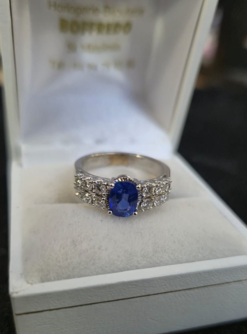 Miniature : Bague d'exception Saphir & Diamants