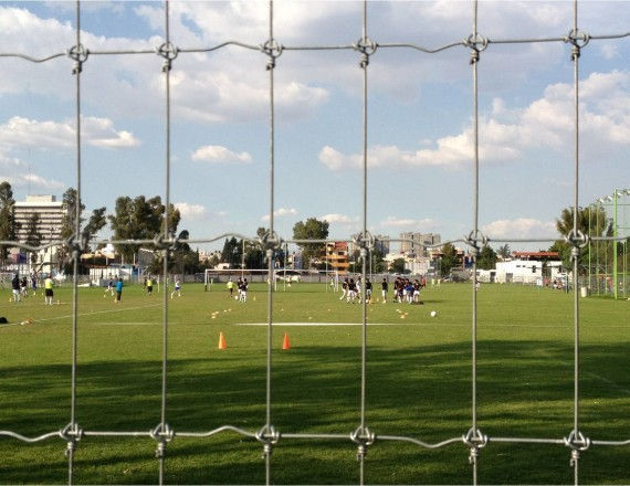TRIPLE NUDO - CANCHA DEPORTIVA