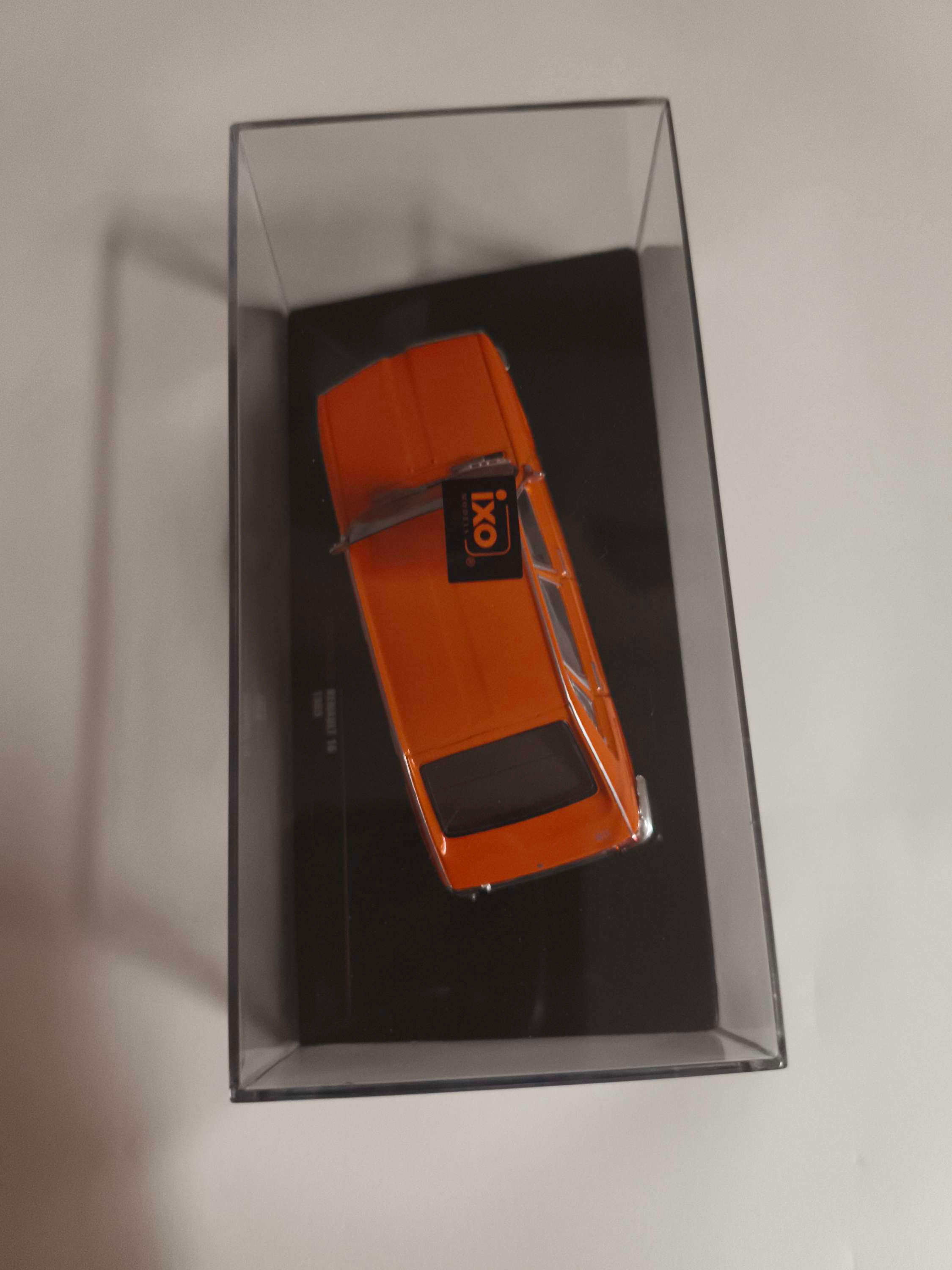 Miniature IXO Renault 16 orange 1969