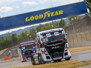 Press Rides and Free Practice at the Nürburgring