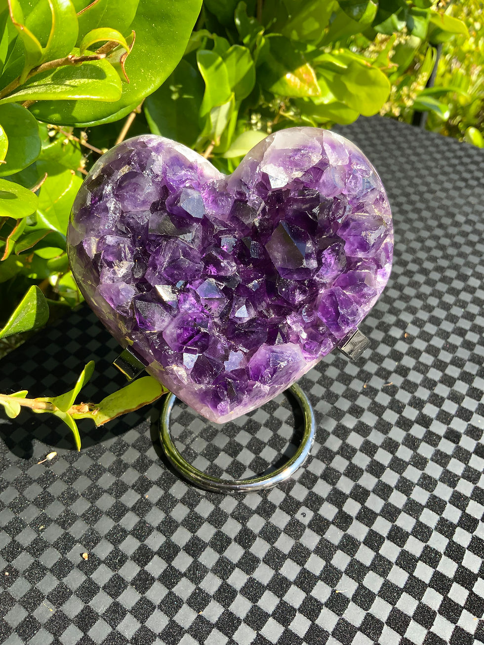 Thumbnail: Amethyst Heart from Uruguay