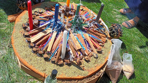 UNA CEREMONIA PARA RECIBIR LA VISITA DE LOS ANCESTROS