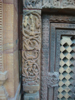 MukteswarTemple:MonkeyandCorcodile