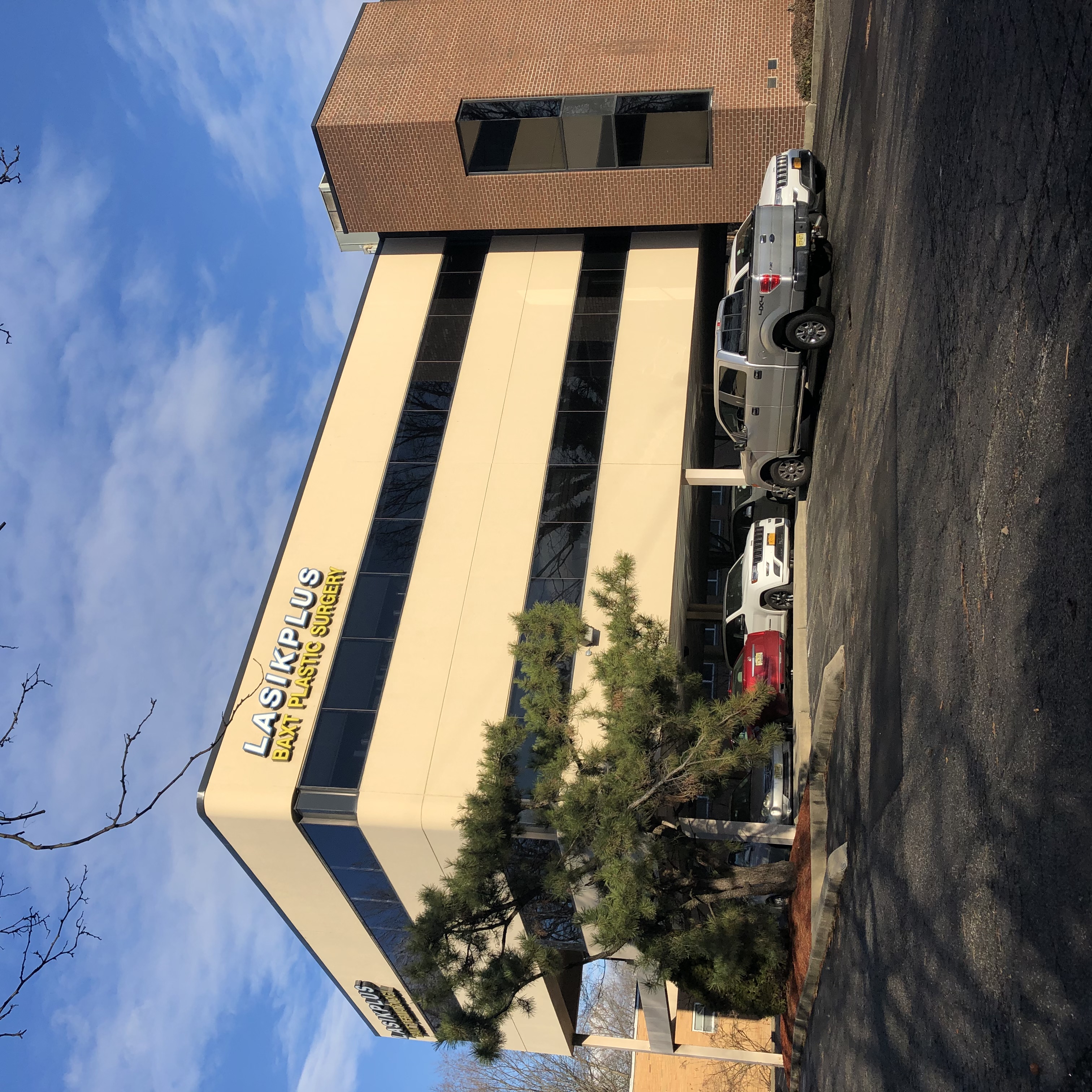351 Evelyn St., Paramus