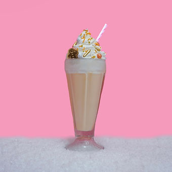 Pinkmas_Ginderbread Milkshake.jpg