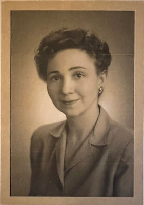 Marie Ahn.jpg