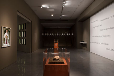 קיצור תולדות האנושות - מוזיאון ישראל (2).jpg