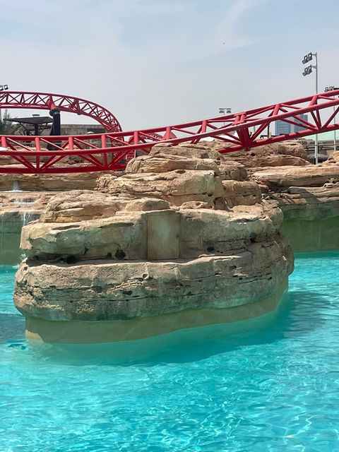 faux rocher piscine waterpark
