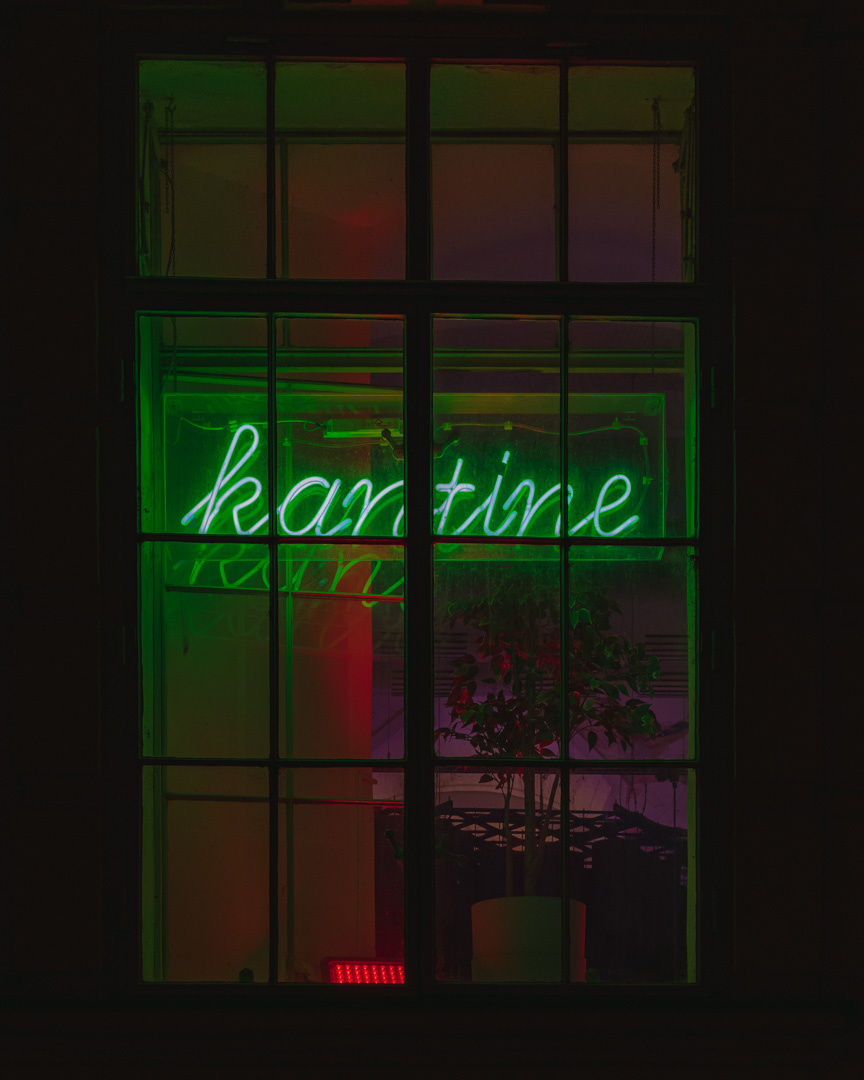 neon signs in vienna