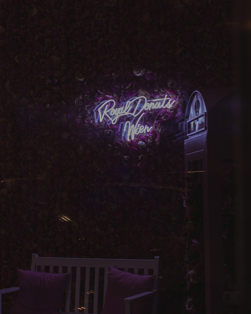 neon signs in vienna