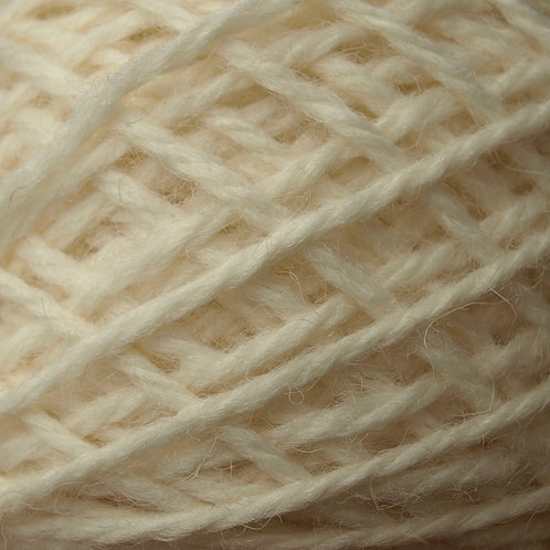 50g Aran yarn cream/off white