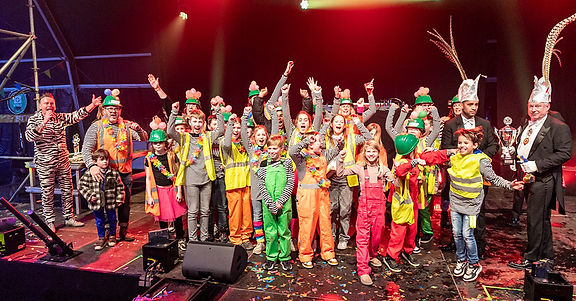 Optocht Knoerissen 4.jpg