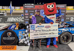Jeffrey Peterson scores second CARS Tour West Limited Late Model win of season in Vegas