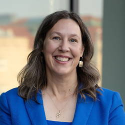 Kristi Haik Headshot.jpg