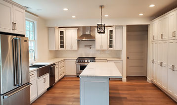 405 Kitchen.jpg