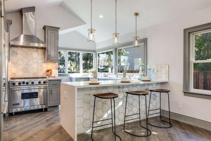 Brown Kitchen reno.png