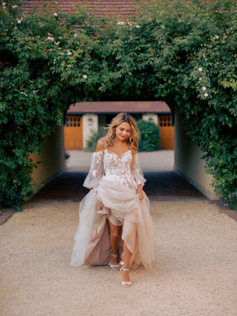 F247 Sloan destination wedding dress bohemoan style puffed sleeves.jpeg