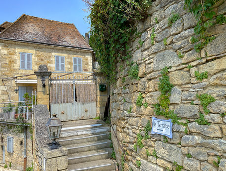 Beynac-et-Cazenac Village