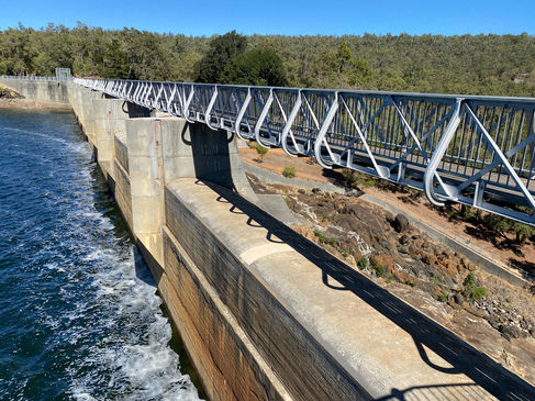 17 - Mundaring Weir.jpg