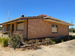 04 - Wattleup Dalison Yugoslavia House.jpg