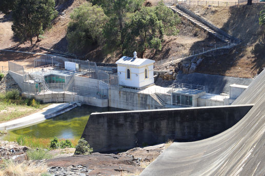 04 - Mundaring Weir.jpg