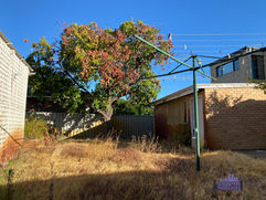 Dianella Grand Prom House
