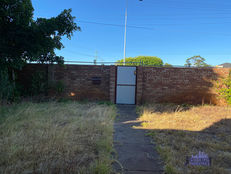 Dianella Grand Prom House