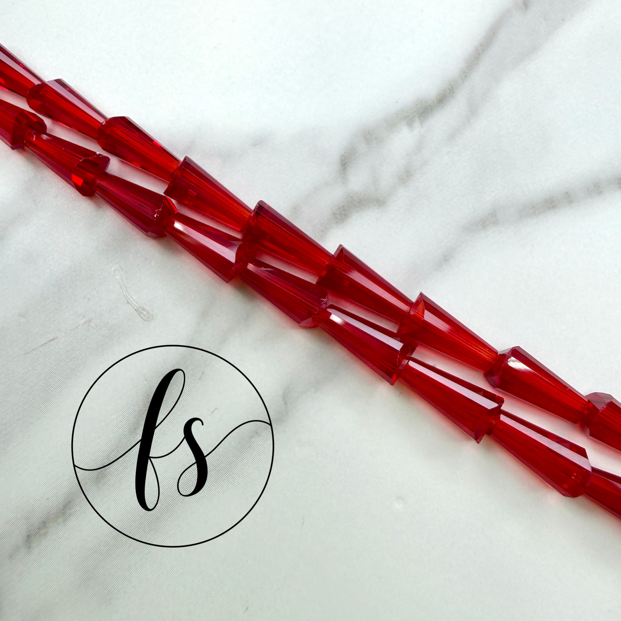 MEDIUM SIAM GLASS CONE SHAPE BEADS