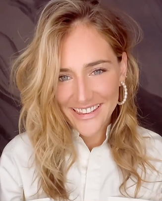 Barbara Sapik barbi design web design brand stratégie sur réseaux sociaux paris entrepreneur startup marlow joanne cartier clamart