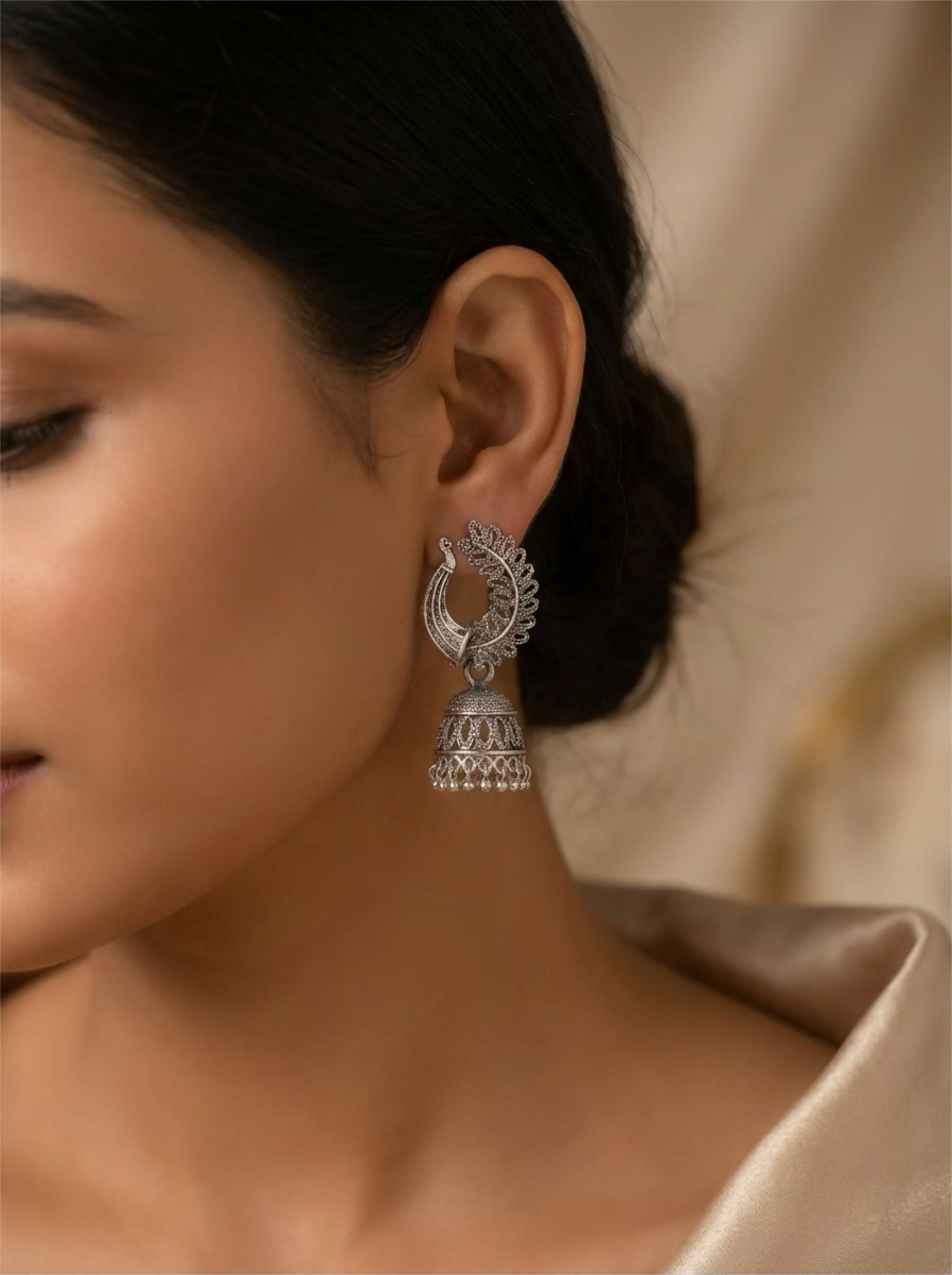 Traditional earrings 
