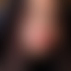 LA NEGRA AZUL ESTRENA "INSOLENTA"