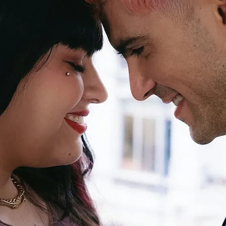 FER VÁZQUEZ Y FLOR ÁLVAREZ CON “MIÉNTEME”